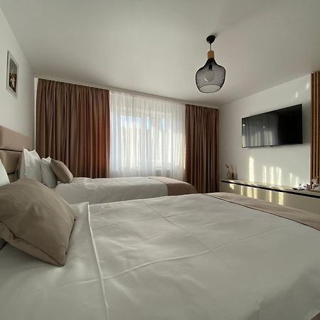 Cosy Apartments & Bistro Pufesti Kültér fotó