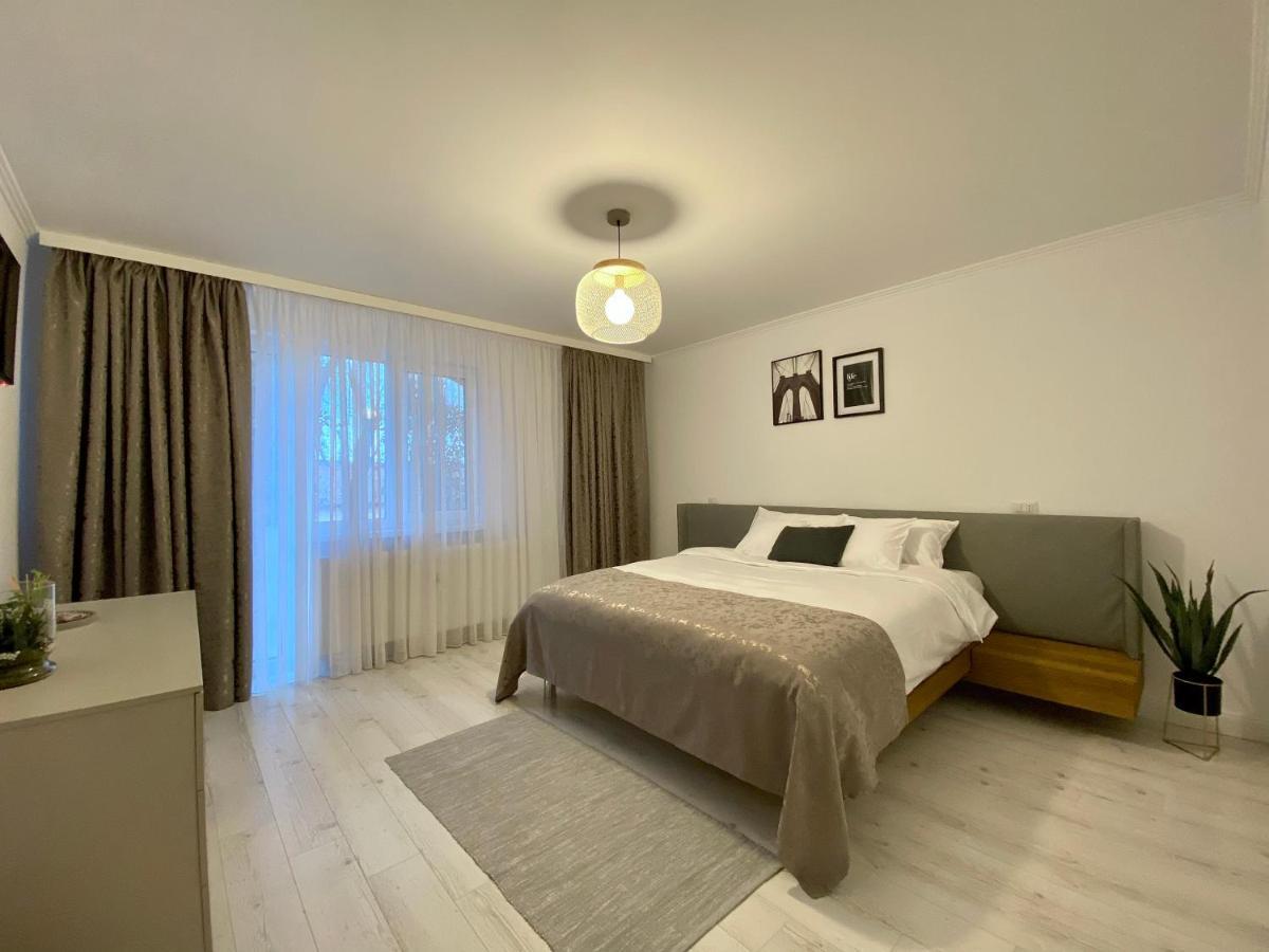 Cosy Apartments & Bistro Pufesti Kültér fotó