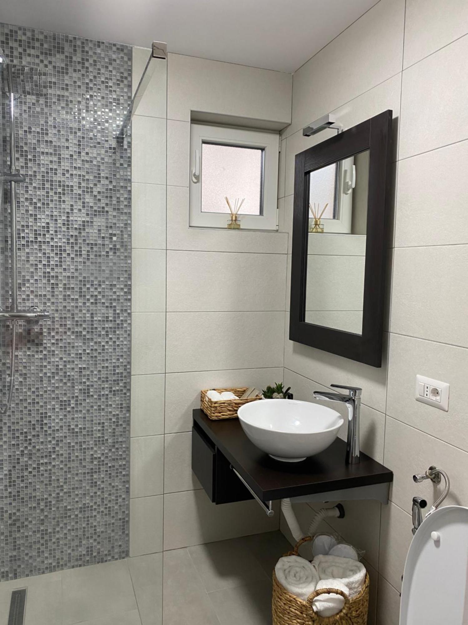Cosy Apartments & Bistro Pufesti Kültér fotó
