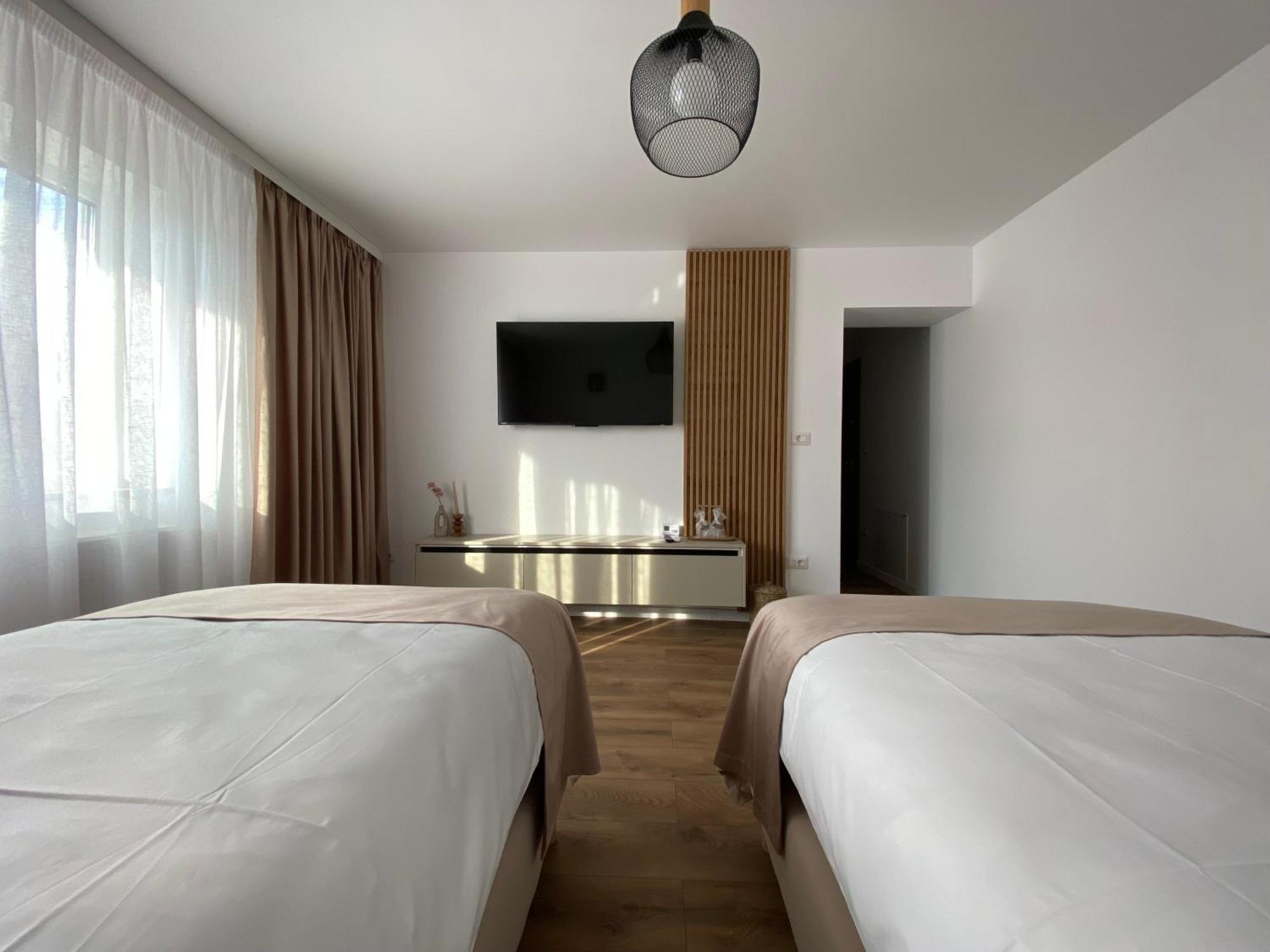Cosy Apartments & Bistro Pufesti Kültér fotó